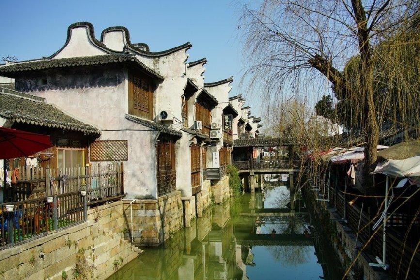 58问答交流平台男女青年之间该不该用顿号隔开?,专业解决您的疑惑!